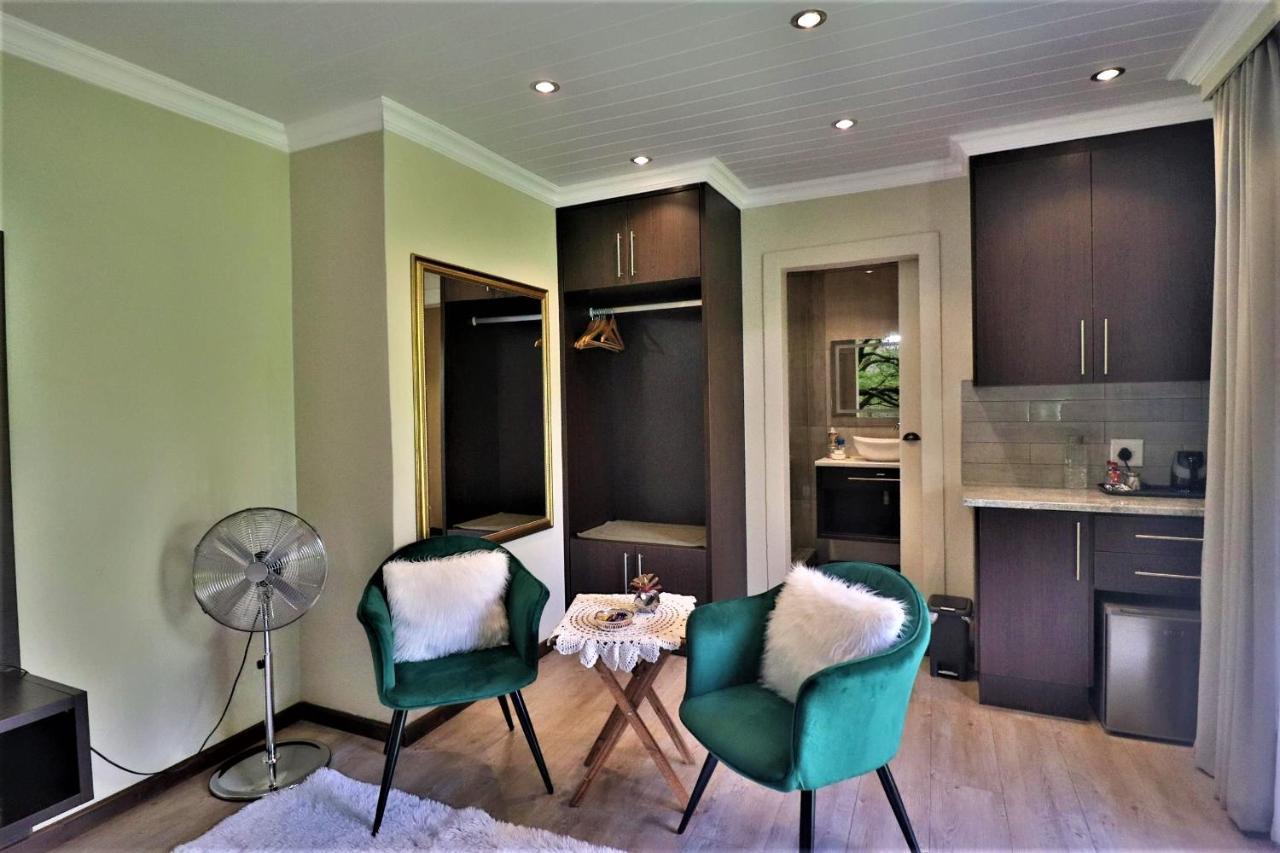 The Ranch Guesthouse Potchefstroom Bagian luar foto
